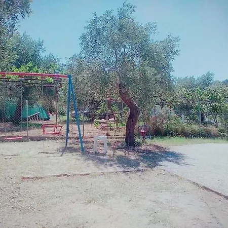 Asterias Apartment *