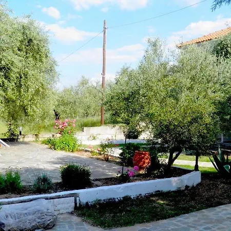 Asterias Apartment *