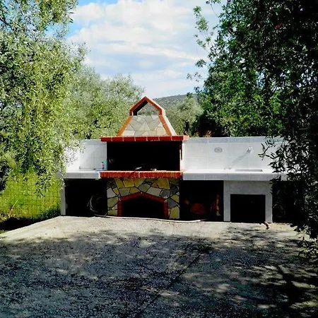 Asterias Apartment *